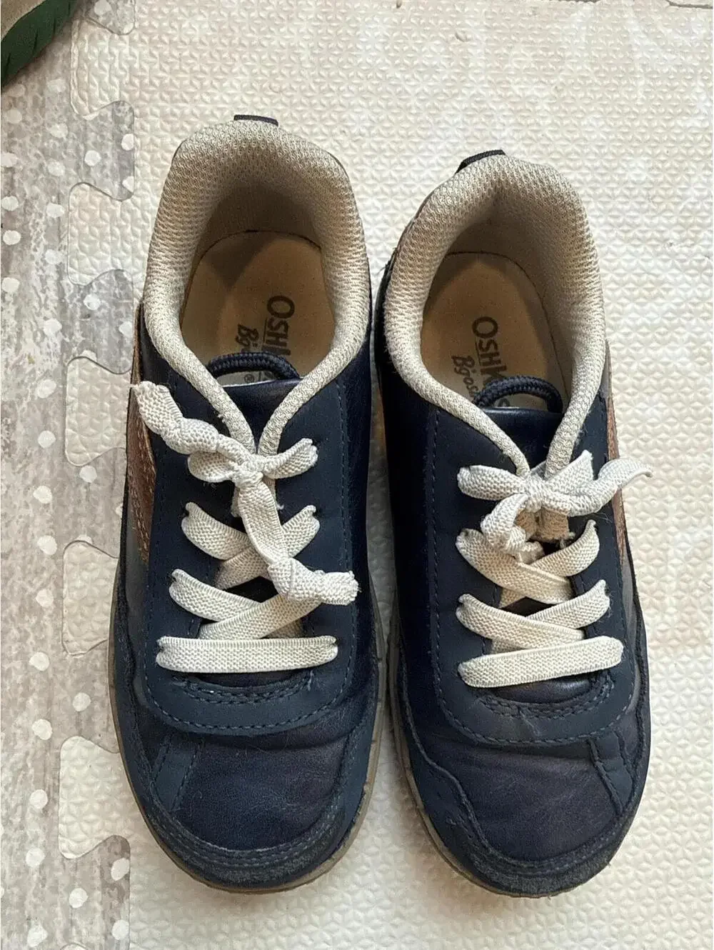 OshKosh B'gosh Boys' Navy and Brown Casual Sneakers